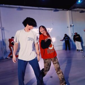 Gabe De Guzman Instagram - MY LIFE. ☀️ @lilyachty
—————————————
we never dance as a duo… so this was fun. 🫠 @gianinasjourney

choreo: @officialjoshprice 🔥
filmed: @zildjivn 🎥
studio: @eightyeightstudiosla 💜
——————————————————
#GabeDeGuzman #Dance #HipHop #LA #Class #Viral #Explore #Trending
