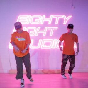 Gabe De Guzman Instagram - PART TWO: 2022 CLASS CHOREOS. 🕺🏻

PICK YOUR FAVORITE(S):

1. CA$H IN CA$H OUT
2. JIMMY COOKS (COLLAB W/ @alyshapercy.)
3. HOT SH*T
4. DNA
5. DANCE NOW
6. START A RIOT
7. WELCOME TO MY HOOD (REMIX)
8. LPFJ2