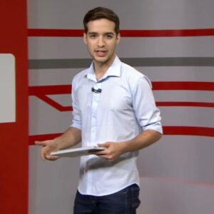 Gabriel Luiz Instagram - Hoje completo cinco anos de televisão. Cinco anos desde o primeiro “vai”. O frio na barriga é o mesmo. Por outro lado, já perdi a conta de quantas matérias já fiz, quantas pessoas já entrevistei… E, mais do que tudo, é incalculável o tanto de gente inspiradora e do bem que encontrei perto de mim nesse caminho