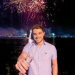 Gabriel Luiz Instagram - É debaixo das estrelas que a gente ilumina nosso caminho. E com você, @lucasmachdo, o universo te presenteou com um brilho próprio. Sua alegria, seu amor e a dedicação que você coloca em tudo o que você faz tornam você simplesmente imbatível. Mas isso você já sabia desde criança. É que saltos e piruetas só são naturais pra quem é leve de espírito 🤸‍♂️