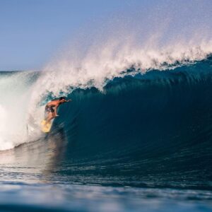 Gabriel Medina Instagram - After 4 years feels good to be back in paradaiss. I love this place💙 Depois de 4 anos, de volta ao paraiso... eu amo esse lugar. 💙 #Teahupoo 📷 @badboyryry_ Tahiti