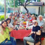 Gani Müjde Instagram - Adana Altın Koza film festivali için geldiğimiz Adana'da hoş bir sürpriz vardı dün.Arman çiftliğinde @yelizdogramacilar ve sevgili eşi @nevzatarman sanatçıları bir araya getirdiler. Bu şahane yemek ve sohbet için başta bu işi organize eden dostum @nebilozgenturk olmak üzere herkese teşekkürler.Unutulmaz anılar biriktirdik.