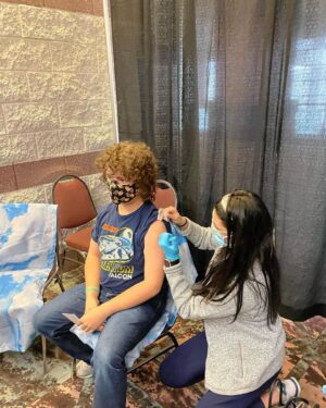Gaten Matarazzo Instagram - Happy Easter Everyone 🌸  Get vaccinated😊❤️