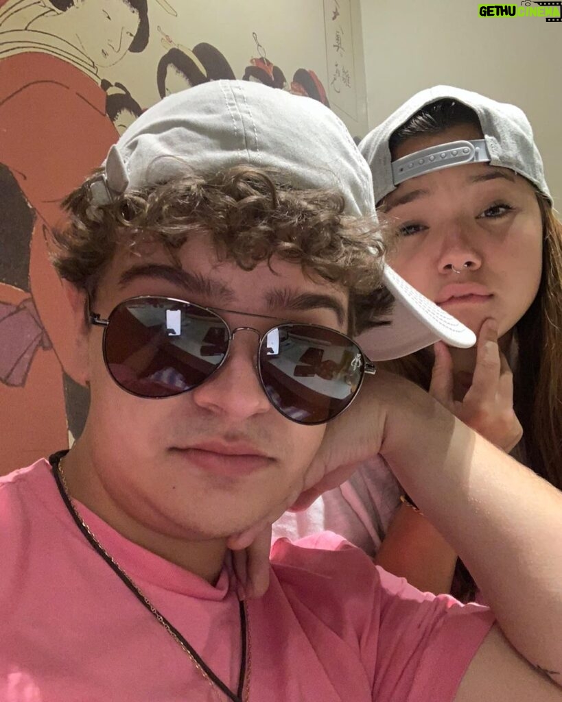 Gaten Matarazzo Instagram - Holy shit Five years. And yet again. I miss the post by one minute. Thanks for putting up with me every day. I love you.