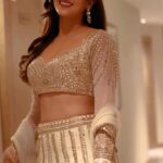 Gauahar Khan Instagram - This is a gratitude post to my son , Zehaan u were such a good baby even inside my tummy , that I could work throughout my pregnancy. Alhamdulillah of course by the will of Allah , I was able to have an easy n love filled pregnancy. Worked till 8 months non stop , travelled the world and ate all I wanted . 😁 Also a big thank you to my husband @zaid_darbar for being my support system throughout. how many places out of these that u didn’t know I was pregnant??? #comment #trending #workingmom #reels Voice : @tabithanauser