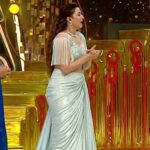 Gauahar Khan Instagram - Janiye Malaika se kya hai F.A.M. ka matlab! Dekhiye 11 Nov se #JhalakDikhhlaJaa, Sat-Sun raat 9:30 sirf #SonyEntertainmentTelevision par. @malaikaaroraofficial @farahkhankunder @arshad_warsi @gauaharkhan @rithvik_d #NewShow #JhalakDikhhlaJaaOnSonyTV
