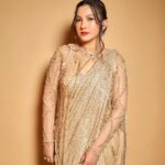 Gauahar Khan Instagram - Golden Gal !!! #forever @kamaalicouture @gehnajewellers1 @devs213 @krutikaa_sharma @shreyansdungarwal Mumbai, Maharashtra
