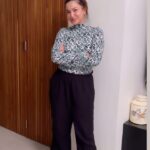 Gauahar Khan Instagram - Relatable??? I think night suits have been my go to since my third trimester to even now at 2.5 months postpartum. But now I thoroughly enjoy dressing up again and feeling like myself ! !! ❤️🙋🏻‍♀️ #trendingaudio #reelsindia #humour #newmomlife Mumbai, Maharashtra