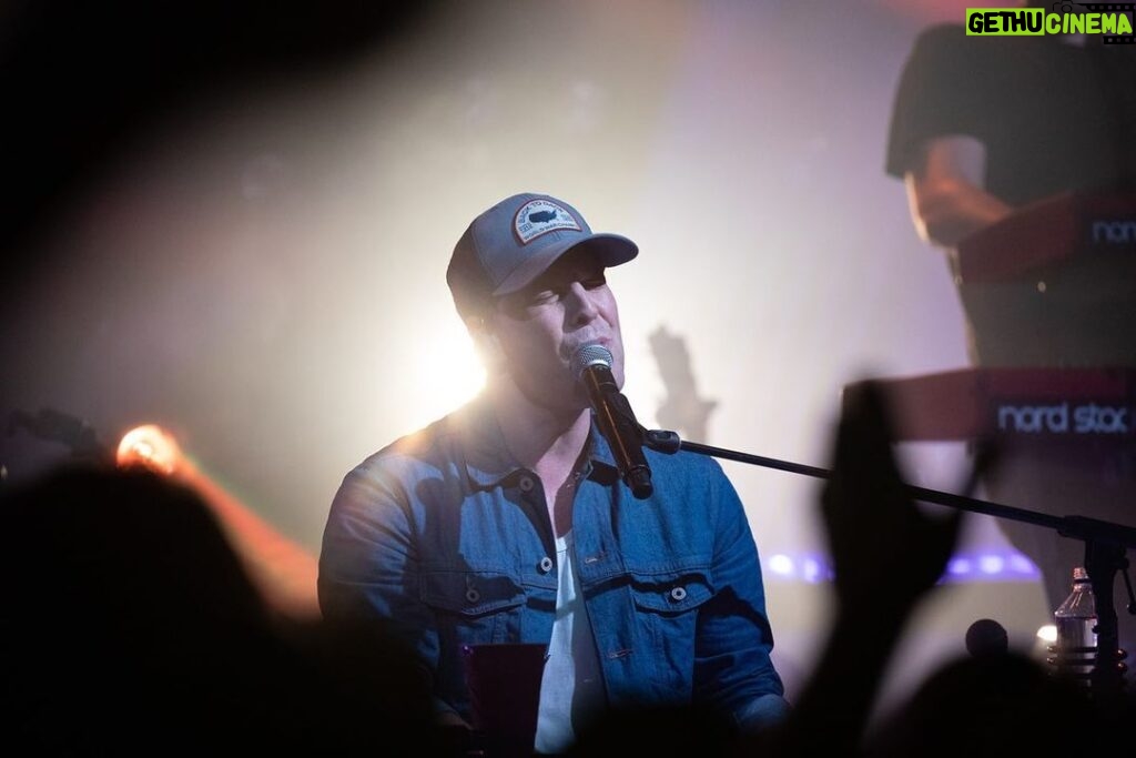 Gavin DeGraw Instagram - Oroville and Petaluma this weekend! Who’s coming? California