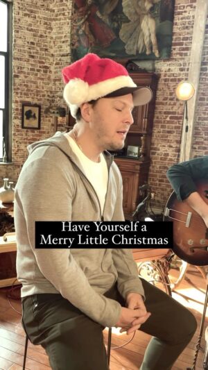 Gavin DeGraw Instagram - Merry Christmas from Buddy & me! 
🎥: @brysonroatch