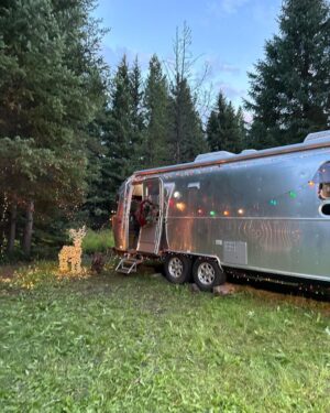 Gavin DeGraw Instagram - Life lately🌲🐾⛰️