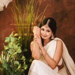 Gayathri Sri Instagram – For @sushmitha_makeup_artistry 

📸 @photopalettestudios Madurai, India