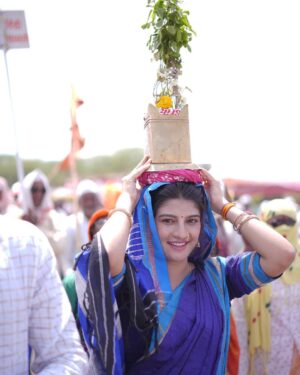 Gayatri Jadhav Instagram - जय हरी विठ्ठल 🚩
.
.

PC - @kshan_photography.films 

#varkari #vitthal #pandharpur #maharashtra #mauli #marathi #pandharpurwari #vitthalrakhumai #vithumauli #pandurang #warkari #wari #india #pune #vari #hari #pandharinath #pandhari #alandi #dehu #vithoba #photography #abhang #vithal #solapur #pandharpurkar #vitthala #vitthalrukmini #instagram #lordvitthal