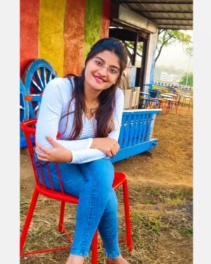 Gayatri Jadhav Instagram - Whatever goes around, that comes around ☮️ 
#karma #believes #selflove #inspiration #future #white #goodvibes #goodmood #marathiactress #gayatrijadhavofficial