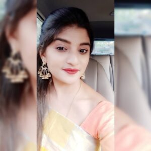 Gayatri Jadhav Instagram - दिल ऐ नादान तुझे हुआ क्या है 🌹
#gayatrijadhav