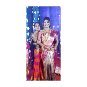 Gayatri Jadhav Instagram - She's the sky that holds the clouds. She's the lady of the house, a blind believer in all I dare to be.
#mom#loveformom❤❤😚😙😗😍😘 #wedding#gayatrijadhav