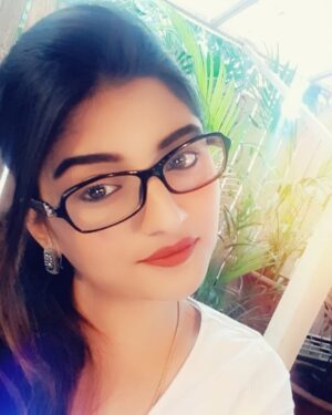 Gayatri Jadhav Instagram - Why chase you , when I am the catch !