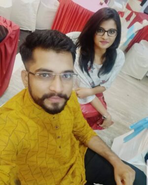 Gayatri Jadhav Instagram - माणसांच्या या गर्दीत अनेक चेहरे भेटतात… 
काही चांगले, काही वाईट काही कधीच लक्षात न राहणारे 
आणि काही कायमचे मनात घर करणारे.. मनात घर करणारी जी अनेक माणसं जगतांना लाभली त्यातले एक तुम्ही! म्हणूनच, या वाढदिवसानिमित्त आपुलकीच्या शुभेच्छा अभय 🎂♥️