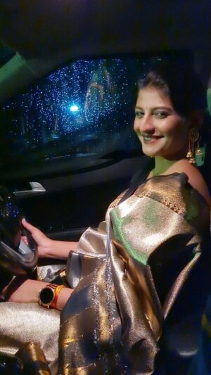 Gayatri Jadhav Instagram - Saree wali girl the desi girl!

✨@gayatri_jadhav_official

#pixelpune #marathiactress #Pune #Mumbai #marathimulgi #creativeportraits #reelitfeelit #reelkarofeelkaro #reelsvideo #instareels #instagramreels #sareelove #sareelovers #ethnicwearonline #sareeaddict #sareecollection #indianfashion #goldjewellery