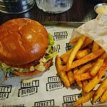 Gemma Louise Instagram – おはよう日本～
お母さんと一緒にゴードン・ラムゼイ ストリート バーガー行った！美味しかった🍔 I went to Gordon Ramsay street burger! Was delicious 😋 #london #londonfood #gordonramsay #ロンドン Gordon Ramsay Street Burger Charing Cross Road