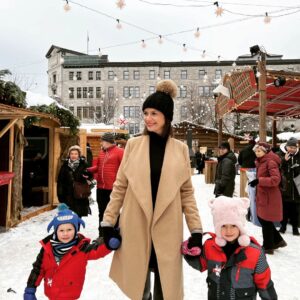 Geneviève Guilbault Instagram - Visite en famille du @noelallemandquebec, un classique des Fêtes dans notre #CapitaleNationale! À ne pas manquer jusqu'au 23 décembre! ☃️