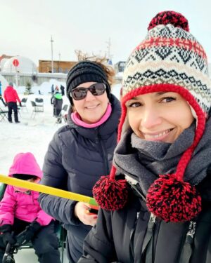 Geneviève Guilbault Instagram - On joue dehors même s'il fait froid! 🎣
