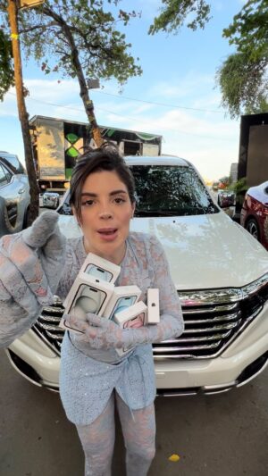 Gessica Kayane Instagram - RESULTADO DIA 30 DE DEZEMBRO!!!!!!! PREMIAÇÃO MILIONÁRIA Você pode passar uma virada do ano milionária, mudando sua vida e de toda sua família! Acredite! Só depende de você, a sorte está em suas mãos!

COM APENAS 4,99!!!!!!! 

1 - SW4 SRX 0km
1 - jetta 0km
1 - RAMPAGE DIESEL 0km
5 - IPHONE 15 PRO MAX 128gb

💥💥💥💥💥💥💥💥💥 link na bio e stories