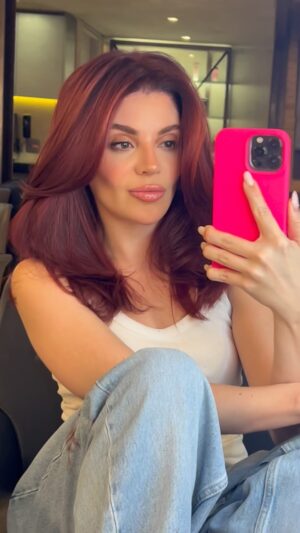 Gessica Kayane Instagram - posso fazer mais 18 posts com esse cabelo?! 🍒🥹❤️