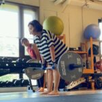 Gina S. Noer Instagram - Merayakan RDL 25 kg pertama (setelah cidera ini itu) bersama @coach_imel 🧡 Sobat "you can do it" & perjuangan hidup sehat jiwa raga beberapa bulan terakhir ini. Life happens, but yet we keep moving and keeping up with the checklists 😌💖✅ @sanastudio *pakai scoring Indiana Jones sekalian merayakan film seri favorit terbaru tayang hari ini 🤣🤣🤣 SANA