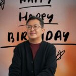 Gina S. Noer Instagram - 2023. (dalam edisi, siapa yang ulang tahun, siapa yang dikasih kado 😂😂) Happy birthday abi @salmanaristo 😘 Doa yang terbaik agar diberi Allah berkah, pengalaman, dan kado-kado terbaik lainnya. Aamiin. Thank you for being you. Weloveyoumore. 🧡🧡🧡