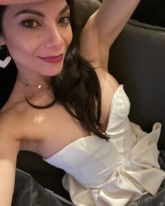 Ginger Gonzaga Instagram - This I my favorite dress and I got it on a resale site so I don’t have to feel like a trash monster who doesn’t recycle. 🤍