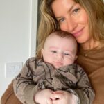 Gisele Bündchen Instagram - Always in my heart and prayers ❤️ Sempre no meu coração e nas minhas orações #family #família
