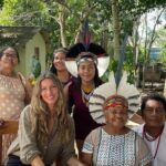 Gisele Bündchen Instagram - From planting trees, regenerating springs and depleted soils, and protecting turtles, jaguars … everything impacts nature. The power of nature comes from its diversity, and it depends on it for survival. Every form of life uniquely creates balance on Earth so all of life can flourish. Like with people, our differences are also our strengths, and we get stronger when we work together. Last year, I started a project called Biomes to help regenerate the biodiversity of Brazil. From north to south, east to west, we selected seven projects in different regions of the country. Each biome's species have an important role in nature because everything is connected. Now, together with The Luz Alliance Fund in partnership with @brazilfound on Saturday, May 20th in Miami, we are having a dinner to raise more funds to expand our efforts and have a more significant impact. 💚 Seja através do plantio de árvores, regeneração de nascentes e solos degradados, ou proteção de tartarugas, onças… temos tentado ajudar de diferentes formas, pois tudo impacta a natureza. O poder da natureza vem de sua diversidade e depende dela para sua sobrevivência. Cada forma de vida desempenha um papel especial no equilíbrio da Terra, possibilitando que todas as formas de vida possam prosperar. Assim como acontece com as pessoas, nossas diferenças também são nossos pontos fortes, e ficamos mais fortes quando trabalhamos juntos. No ano passado, iniciei um projeto chamado Biomas para ajudar a regenerar a biodiversidade do Brasil. De norte a sul, de leste a oeste, selecionamos 7 projetos em diferentes regiões do país porque sabemos da importância que cada bioma tem no todo, pois tudo está interligado. Agora, juntamente com @brazilfound, no dia 20 de maio, em Miami, teremos um jantar para arrecadar mais fundos para que possamos ampliar nossos esforços e ter um impacto ainda maior.