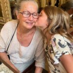 Gisele Bündchen Instagram - Feliz aniversário mãezinha! Sou eternamente grata por tudo que tu fizeste e fazes por nós. Obrigada por sempre nos amar, nos inspirar e nos ensinar tanto. Obrigada pela vida! Te amo muito! ❤ Happy birthday Mom! I am forever grateful for all that you have done and continue to do for us. Thank you for always loving, inspiring and teaching us. Thank you for giving me life! Love you so much!