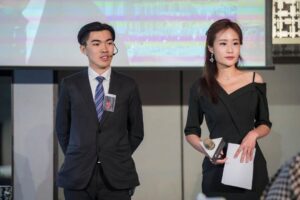 Gladys Lee Instagram - #主播主持 #2023台灣最佳法國酒侍酒師決賽 #BestSommelierinFrenchWinesCompetition

再次主持年度侍酒師大事：最佳法國酒侍酒師總決賽，考驗專業知識之外，侍酒技巧、對答、臨場反應都表現的非常精彩🍷以主持人身份連年參與、見證這麼多屆比賽，看見選手的大躍進，真心替台灣侍酒產業喝采！

恭喜 @howardchangg #張哲豪 @max.my_life #黃嘉偉 獲得今年度冠軍、亞軍，準備 一同前進新加坡角逐亞洲區最佳法國酒侍酒師啦！

2023 Taiwan Best Sommelier In French Wines Competition

@sufangwei @aa55aa555 

#FrenchWines #BestSommelierinTaiwan #Bilingualhost #eventhost #雙語主持 #記者會主持 #活動主持 #線上直播 #雙語主持人 #開幕主持 #中英雙語主持 #中英雙語 #中英雙語主持人 #李宛儒 #GladysLee