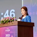 Gladys Lee Instagram - 全英主持 2023 Global Spark meeting 三天主持 @impacthubtaipei 👗 @jsselect . #開幕式 #全英主持 #新聞主播 #節目主持 #主持人 #雙語主持 #活動主持 #精品主持 #中英主持 #中英主持人 #英文主持人 #直播 #直播主持人 #開幕主持 #論壇主持 #春酒主持 #記者會主持 #記者會 #晚宴主持 #host #bilingualhost