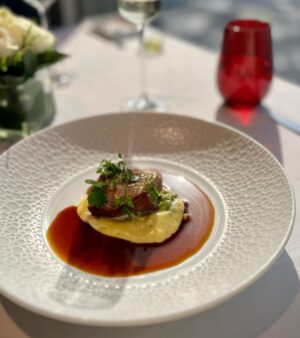 Gladys Lee Instagram - 🍴
客座餐會 guest chef  @chef_maxime_gilbert @_cyrusypy_ @ahy_antonio 

📍
@shangrilataipei #馬可波羅廳
