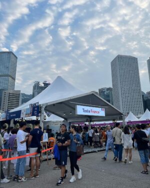 Gladys Lee Instagram - It’s been long time HK!

The buzz, the traffic, the smell and the food! Everything was full with memories and things are changing. However, can’t tell how much I miss it here. 

謝謝 @jsselect 美麗的洋裝伴我出席香港活動🛫 - TBC -

#hongkong @discoverhongkong #香港旅遊 #香港美食 
.
#開幕式 #全英主持 #新聞主播 #節目主持 #主持人 #雙語主持 #活動主持 #精品主持  #中英主持 #中英主持人 #英文主持人 #直播 #直播主持人 #開幕主持 #論壇主持 #春酒主持 #記者會主持 #記者會 #晚宴主持 #host #bilingualhost