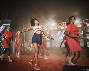 Gowry Lekshmi Instagram - 🧨

#GLlive #onstage #instamusic