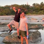 Grégory Fitoussi Instagram - Joyeux noël. @ericritter_consulting @yveshana @thegildediguana @thegildediguanastore @iguana_surfclub @alexandraschulke #puravida #costarica #sunset #friendship