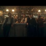 Grégory Fitoussi Instagram - C était un de mes fantasmes d acteur. A croire que tout est possible dans la vie. Merci au réalisateur @antobyrne75 de m avoir offert ce magnifique cadeau. Tu m as fait confiance en me mettant face à un des plus grands acteurs au monde. Je ne l oublierai pas. Faire partie de cette dernière saison est une grande fierté. @laurapresgurvic et @assaadbouab on s en souviendra! Love you all. By order of the fookin peaky blinders !!!!! #peakyblinders 📸 @robertviglasky la sublime lumière de @mathieuplainfossedp #bbc #netflix #whothefuckareyou #whothefuckami #dream #actor #peakyblindersseason6 Birmingham, United Kingdom