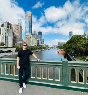 Greg Sestero Instagram - It’s always a blast visiting my friends down under 🇦🇺 🇳🇿 until the next adventure 🐨 🏖 #theroom #aussie #nz