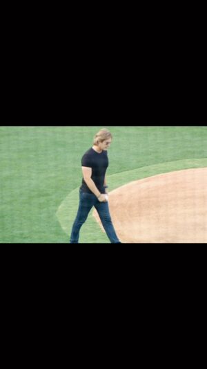 Greg Sestero Instagram - Thanks to @epchihuahuas for letting me throw out the first pitch! ⚾️ a bit off the mark #elpasotexas #ohhimark #roswell