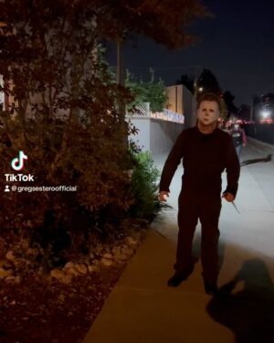 Greg Sestero Instagram - Happy Halloween from the Myer’s house 🎃