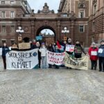 Greta Thunberg Instagram - Climate strike week 280. #FridaysForFuture #ClimateStrike @fridaysforfuture.stockholm Parliament House, Stockholm