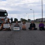 Greta Thunberg Instagram - Today, for the third day in a row, young activists from @tatillbakaframtiden have blocked oil tankers in the Malmö oil harbour. The climate crisis is already a matter of life and death for countless people. We choose to not be bystanders, and instead physically stop the fossil fuel infrastructure. We are reclaiming the future. #TaTillbakaFramtiden Malmö, Sweden