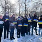 Greta Thunberg Instagram - Outside the Russian embassy right now. #StandWithUkraine Посольство России в Швеции - Russian Embassy in Sweden