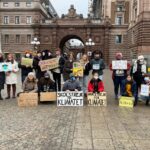 Greta Thunberg Instagram – School strike week 176. The climate crisis doesn’t go on holiday, so neither will we. #FridaysForFuture #ClimateStrike #UprootTheSystem Parliament House, Stockholm