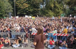 Greta Thunberg Instagram - Yesterday we were over 50 000 people who joined the climate strike in Milan!  #FridaysForFuture #ClimateStrike #UprootTheSystem