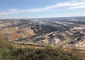 Greta Thunberg Instagram - In the German Rhineland, six further villages are planned to be destroyed to expand the largest coal mine of Europe. This is absurd. Today we visited those defending the villages and fighting for the coal to stay in the ground. We are standing with you. #AlleDörferBleiben 📸: @looking.close